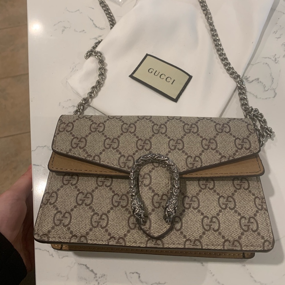 COPY - Gucci Dionysus GG Supreme super mini bag